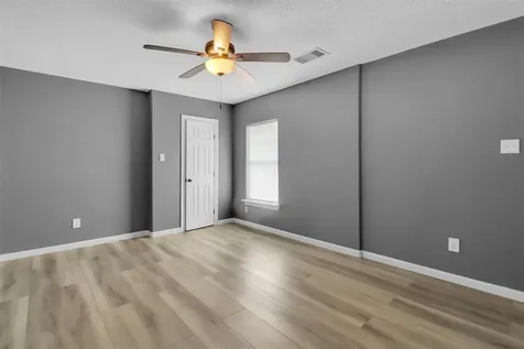 218 Hafer Street Baytown TX 77520