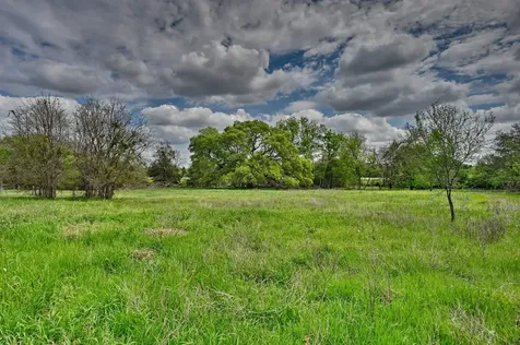 1030 Dixie Road Brenham TX 77833