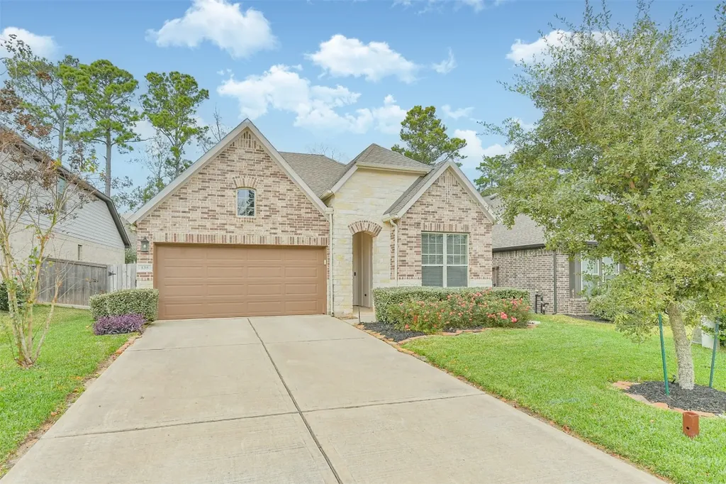 135 Winged Elm Court Willis TX 77318