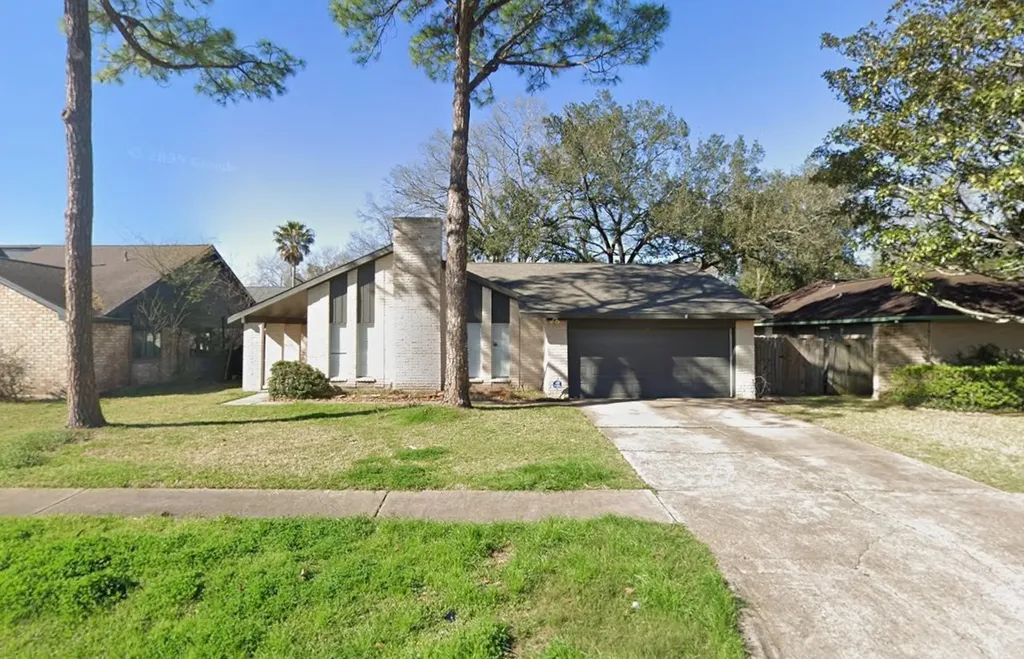 8822 Covent Garden Street Houston TX 77031