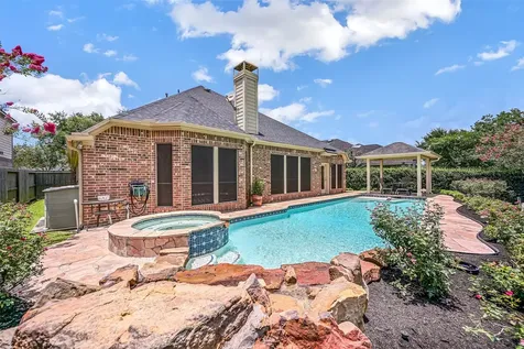 2427 Pioneer Oaks Drive Fresno TX 77545