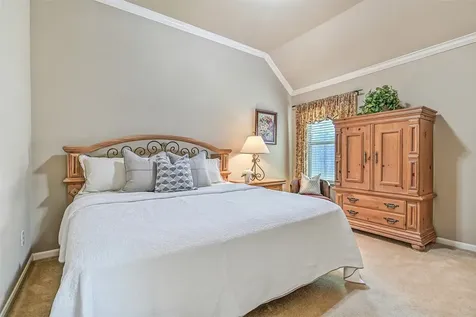 2427 Pioneer Oaks Drive Fresno TX 77545