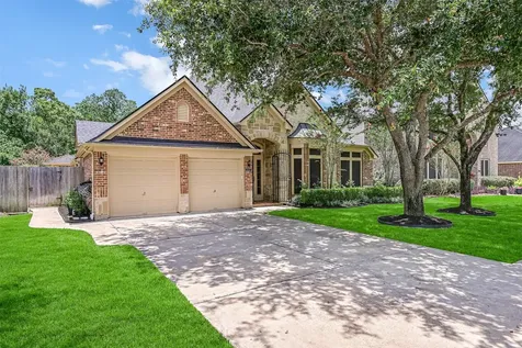 2427 Pioneer Oaks Drive Fresno TX 77545
