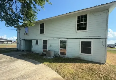 50 N Vivian Stevens Street Port Lavaca TX 77979