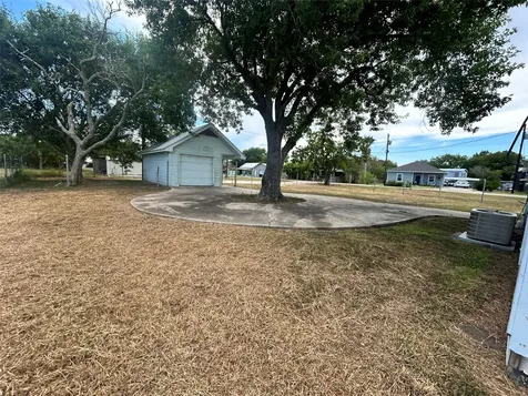 50 N Vivian Stevens Street Port Lavaca TX 77979