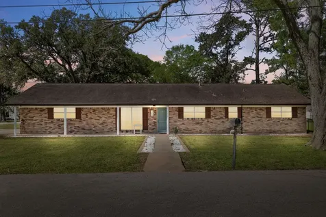 404 S 14th Street West Columbia TX 77486