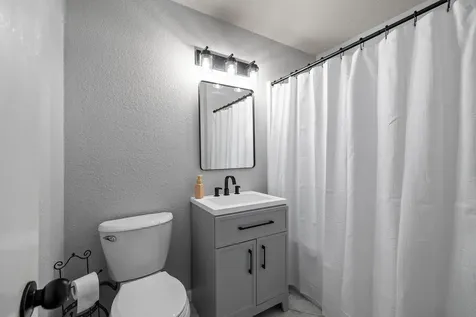 404 S 14th Street West Columbia TX 77486