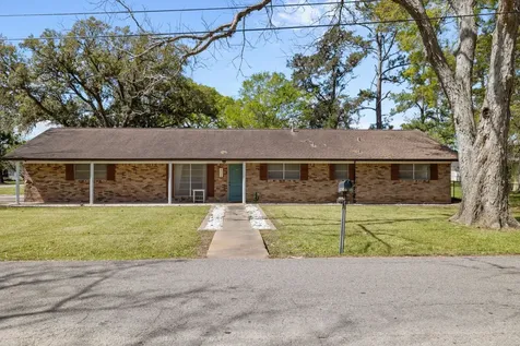 404 S 14th Street West Columbia TX 77486