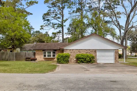 404 S 14th Street West Columbia TX 77486
