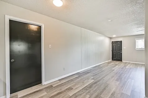 610 County Road 157 Alvin TX 77511