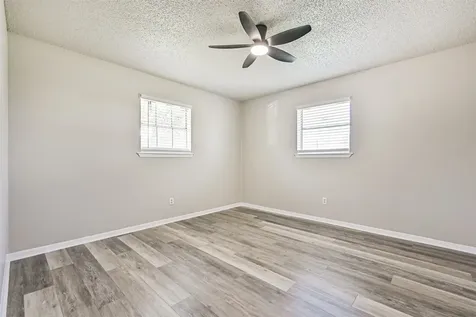 610 County Road 157 Alvin TX 77511