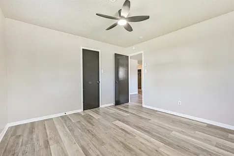 610 County Road 157 Alvin TX 77511