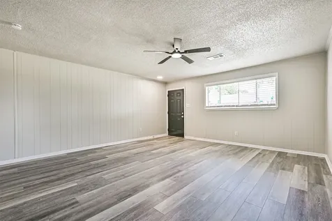 610 County Road 157 Alvin TX 77511