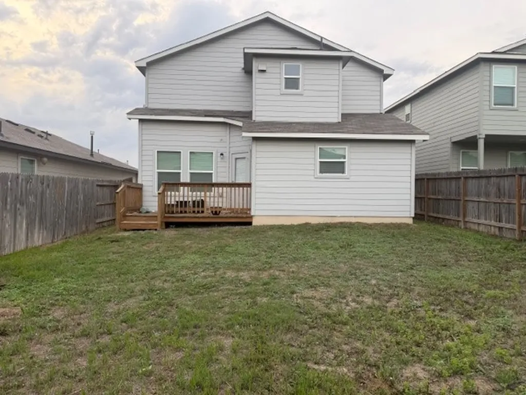 1130 Barn Swallow Way San Antonio TX 78253