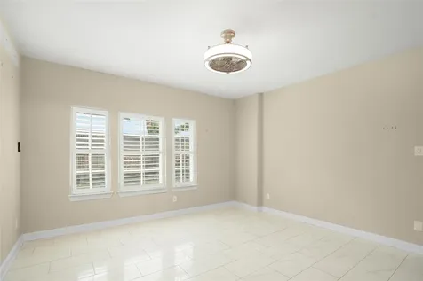2843 Rusk Street Houston TX 77003