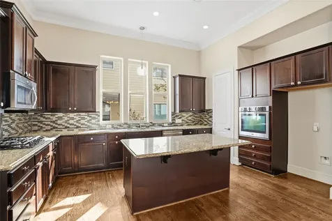 2843 Rusk Street Houston TX 77003