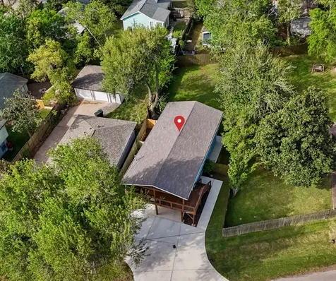 3802 Bayshore Drive Bacliff TX 77518