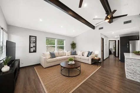 3802 Bayshore Drive Bacliff TX 77518