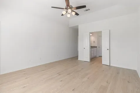249 Edgewater Drive West Columbia TX 77486