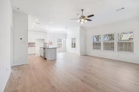 249 Edgewater Drive West Columbia TX 77486
