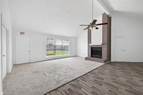8203 Lone Quail Drive Houston TX 77489