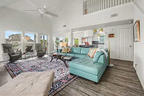13318 Binnacle Way Galveston TX 77554