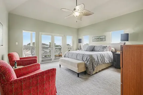 13318 Binnacle Way Galveston TX 77554