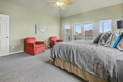 13318 Binnacle Way Galveston TX 77554