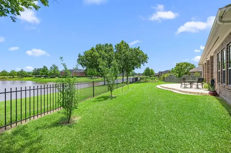 90 Rivercove Lane Richmond TX 77406