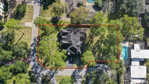 725 Blalock Road Hedwig Village TX 77024