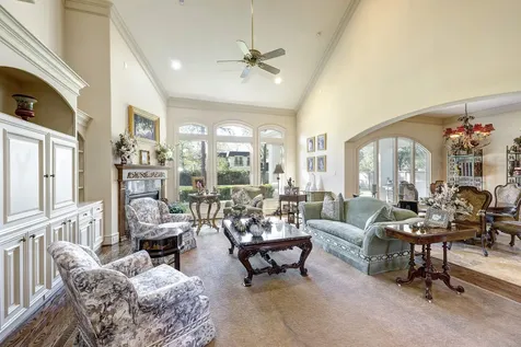 725 Blalock Road Hedwig Village TX 77024
