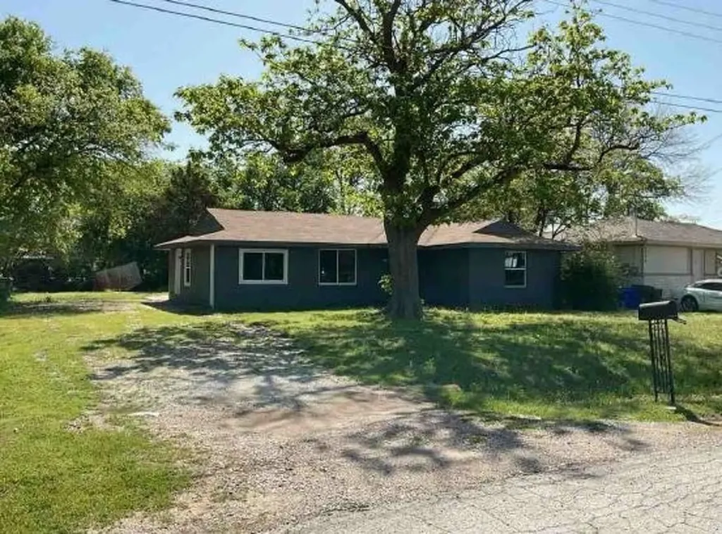 2510 Lora Lane Balch Springs TX 75180
