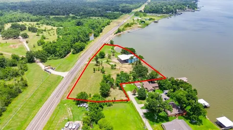 10390 Us Highway 190 E Point Blank TX 77364