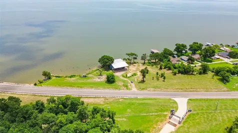 10390 Us Highway 190 E Point Blank TX 77364