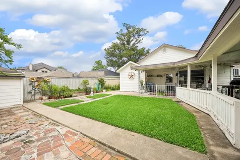 1249 Du Barry Lane Houston TX 77018