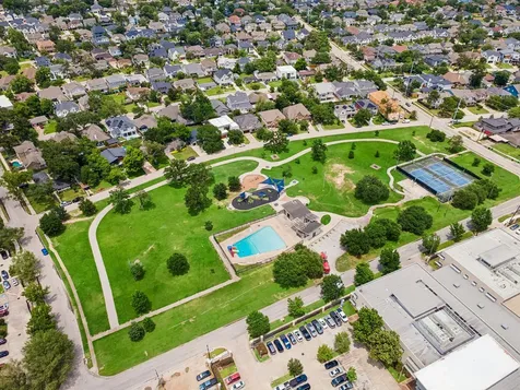 1249 Du Barry Lane Houston TX 77018
