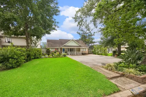 1249 Du Barry Lane Houston TX 77018