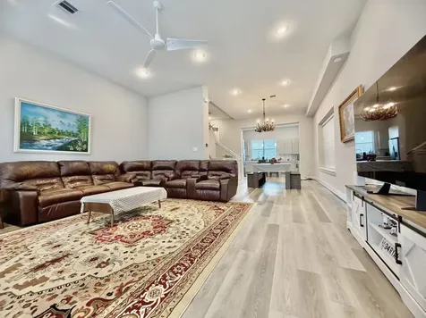 1254 N Post Oak Road B Houston TX 77055
