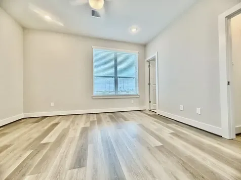 1254 N Post Oak Road B Houston TX 77055