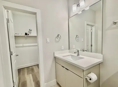 1254 N Post Oak Road B Houston TX 77055