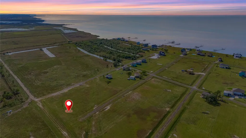 Lot 1-2 Mockingbird Lane Anahuac TX 77514