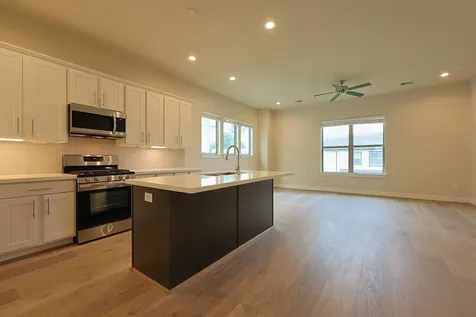 9514 Retriever Way Houston TX 77055