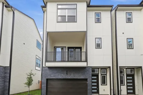 1913 Hoskins Drive I Houston TX 77080