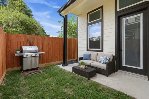 1913 Hoskins Drive I Houston TX 77080