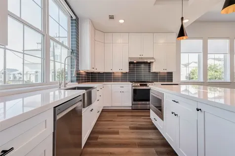 2751 Freund Street Houston TX 77003