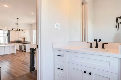 2751 Freund Street Houston TX 77003