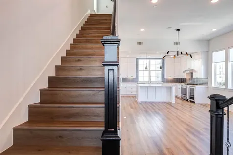 2751 Freund Street Houston TX 77003