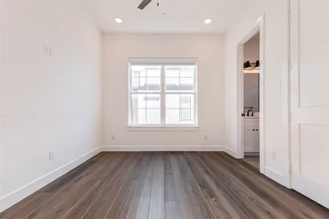 2751 Freund Street Houston TX 77003