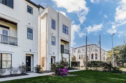 2751 Freund Street Houston TX 77003
