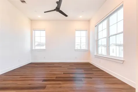 2751 Freund Street Houston TX 77003